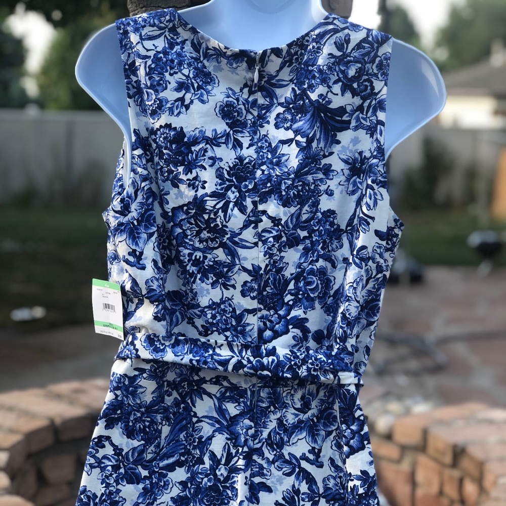 Women’s dress